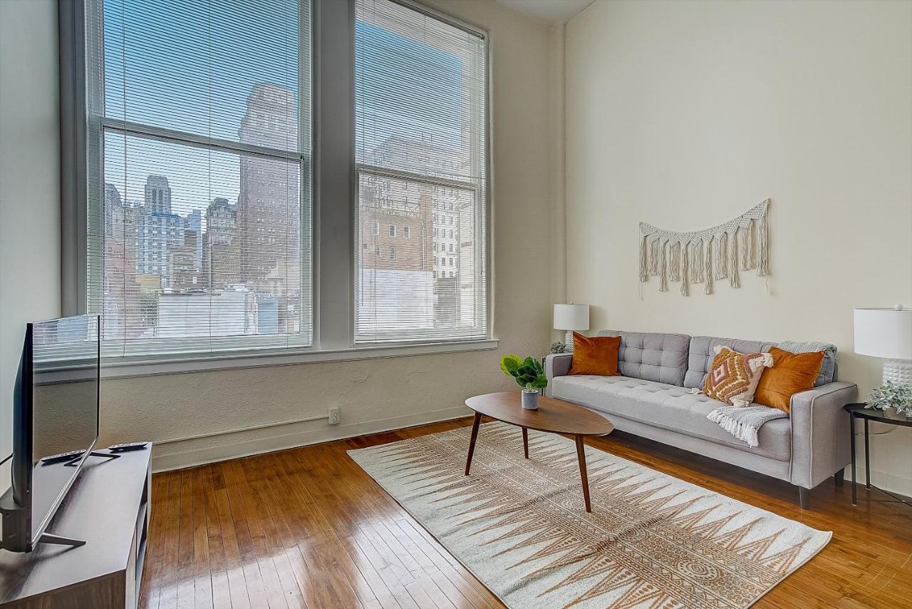 Frontdesk I The Cosmopolitan Apts Philadelphiaアパートメント エクステリア 写真