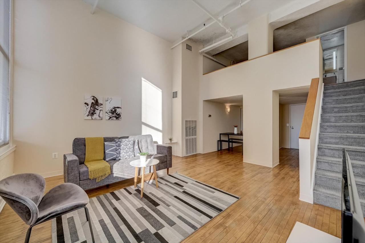 Frontdesk I The Cosmopolitan Apts Philadelphiaアパートメント 部屋 写真